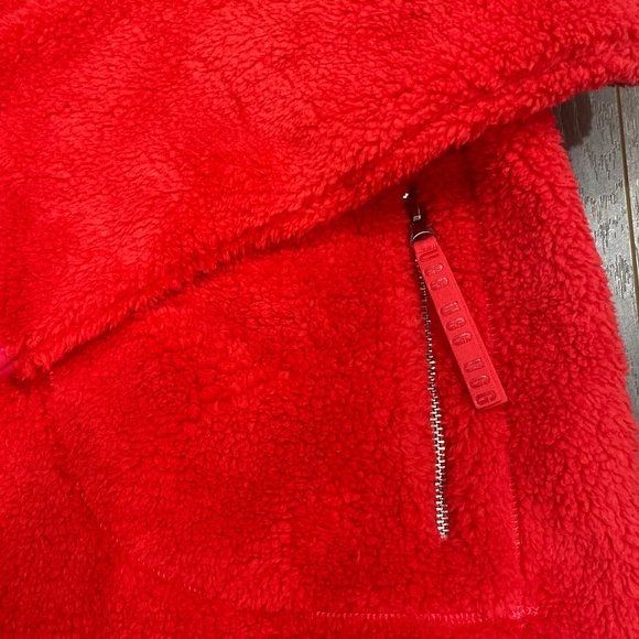 New UGG Atwell UGGfluff Half Snap Pullover Women’s Sweater - Picture 2 of 10